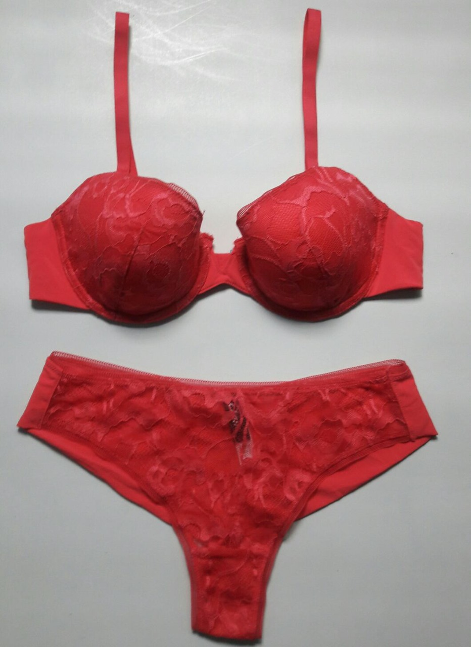 Red Pushup Bra Panty Set at Rs 1100/set
